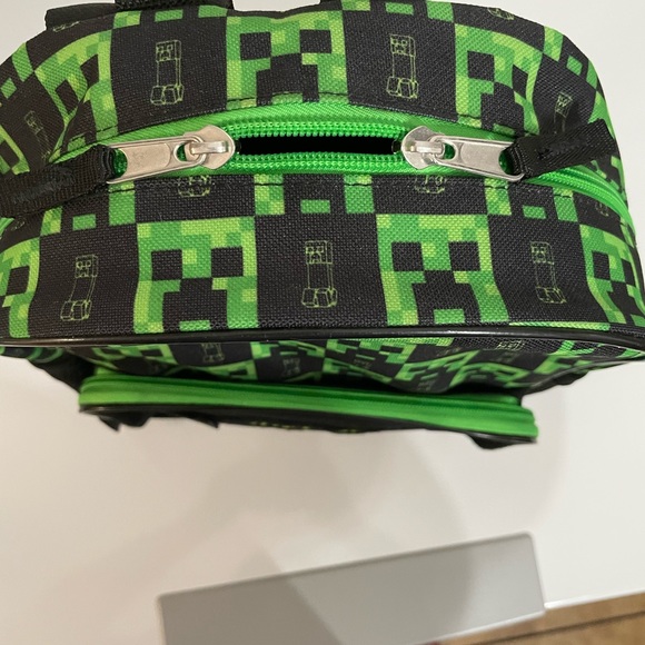 New medium Minecraft backpack whiteout tag - Picture 8 of 8